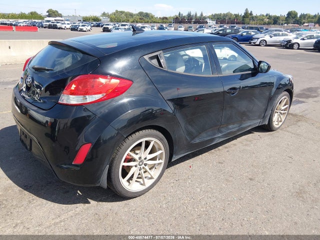صورة 4 لـ 2013 Hyundai VELOSTER BASE W/GRAY