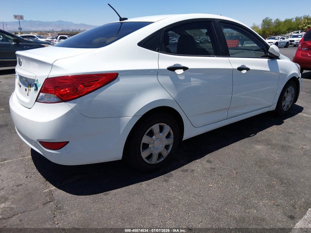 2012 Hyundai ACCENT GLS — фото 4