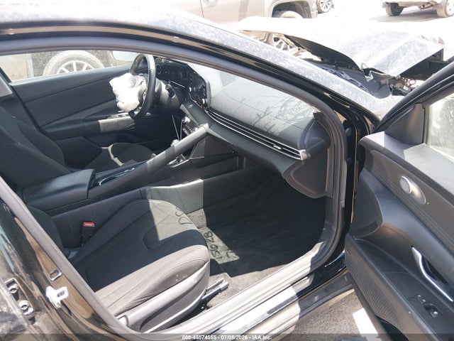 صورة 5 لـ 2021 Hyundai ELANTRA SEL