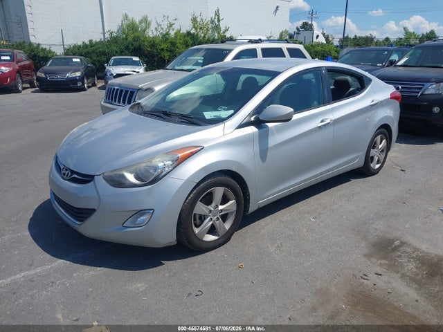 صورة 2 لـ 2013 Hyundai ELANTRA GLS