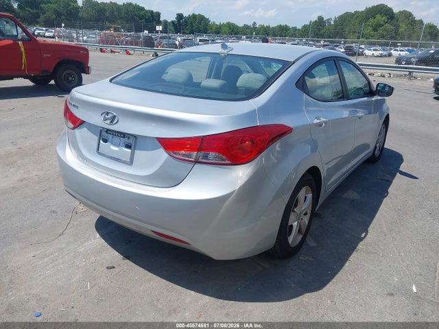 صورة 4 لـ 2013 Hyundai ELANTRA GLS