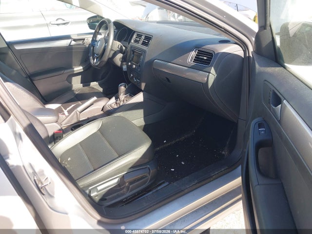 صورة 5 لـ 2015 Volkswagen JETTA 1.8T SE