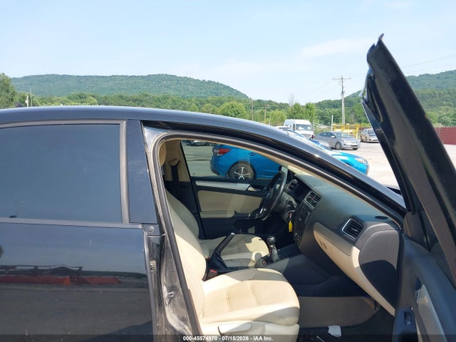 2011 Volkswagen JETTA 2.0L TDI 照片 5