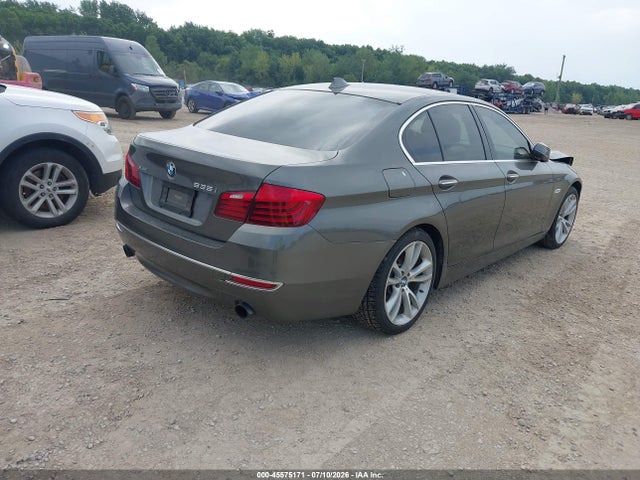 صورة 4 لـ 2014 BMW 535I XDRIVE