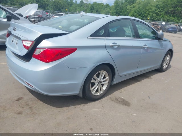 2013 Hyundai SONATA GLS — фото 4