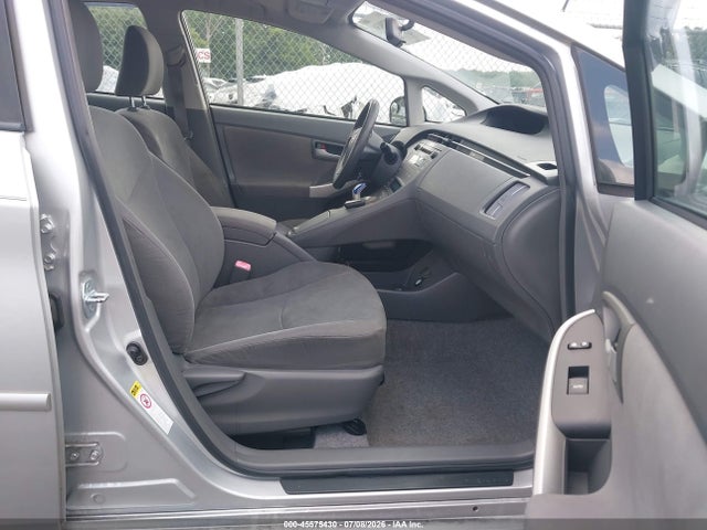 صورة 5 لـ 2010 Toyota PRIUS III