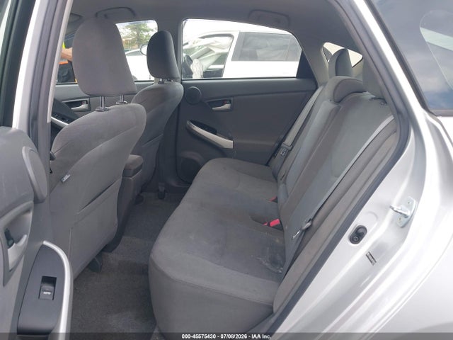 صورة 8 لـ 2010 Toyota PRIUS III