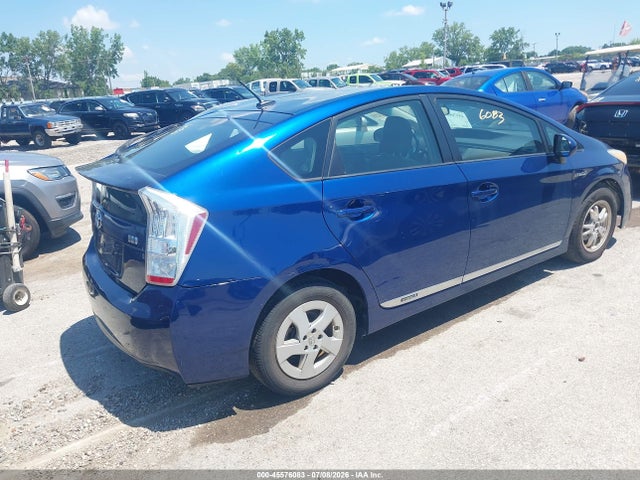 2011 Toyota PRIUS THREE — фото 4