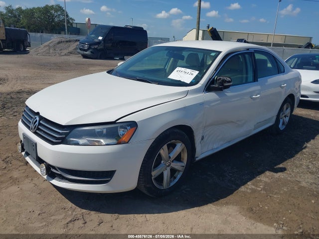 2014 Volkswagen PASSAT 1.8T WOLFSBURG EDITION — фото 2