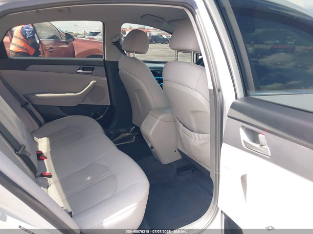2018 Hyundai SONATA SE — фото 8