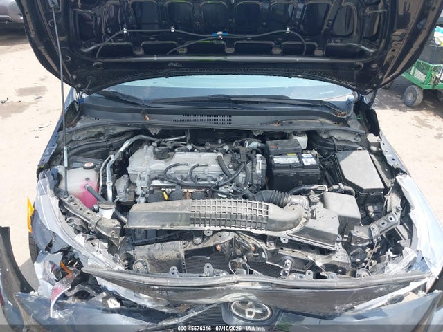 2022 Toyota COROLLA LE photo 10