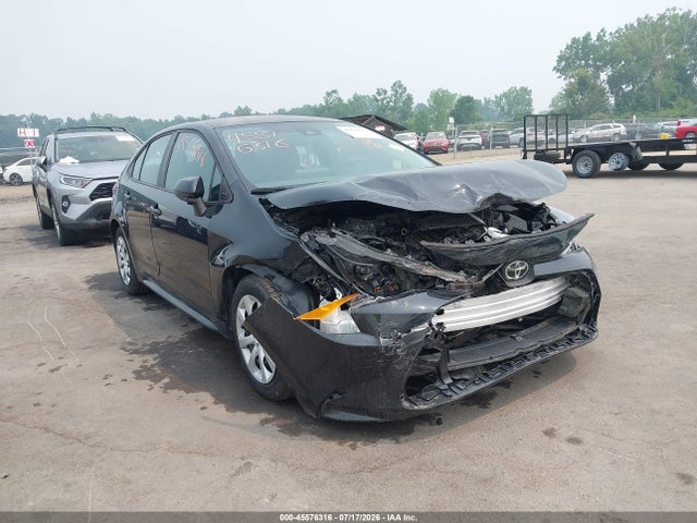 2022 Toyota COROLLA LE photo 1