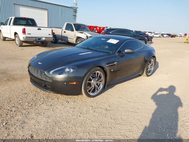 صورة 2 لـ 2010 Aston Martin V8 VANTAGE