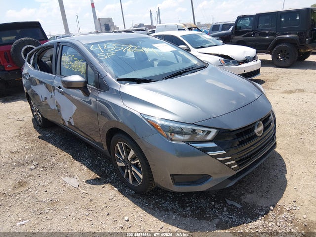 2025 Nissan VERSA 1.6 SV 照片 1