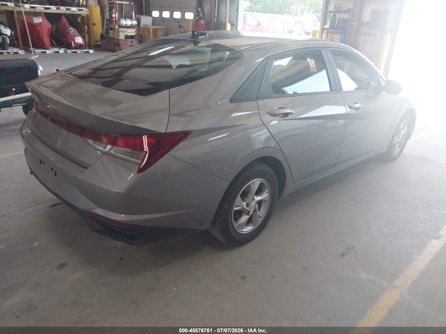 2023 HYUNDAI ELANTRA SE 4