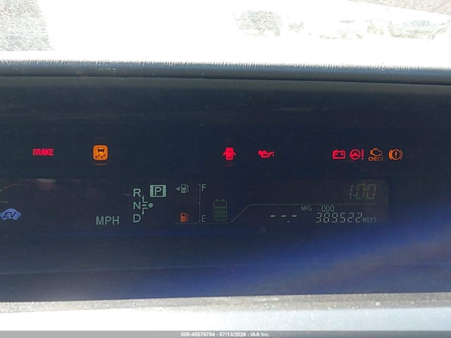 2013 Toyota PRIUS V THREE photo 7