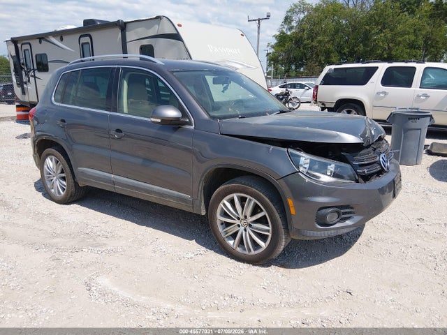 2013 VOLKSWAGEN TIGUAN SE