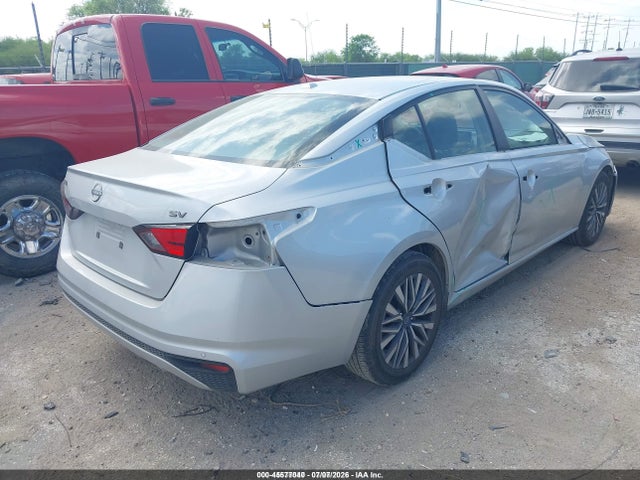 2023 NISSAN ALTIMA SV FWD 4