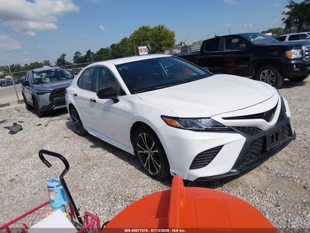 2019 TOYOTA CAMRY SE