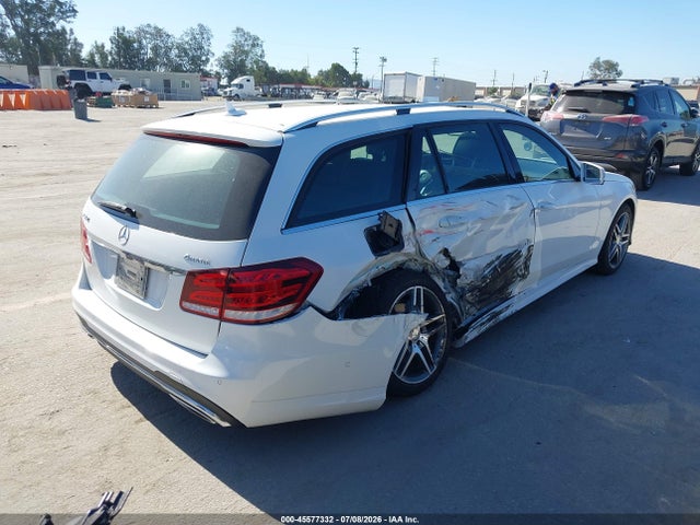 2015 Mercedes-BENZ E 350 4MATIC — фото 4