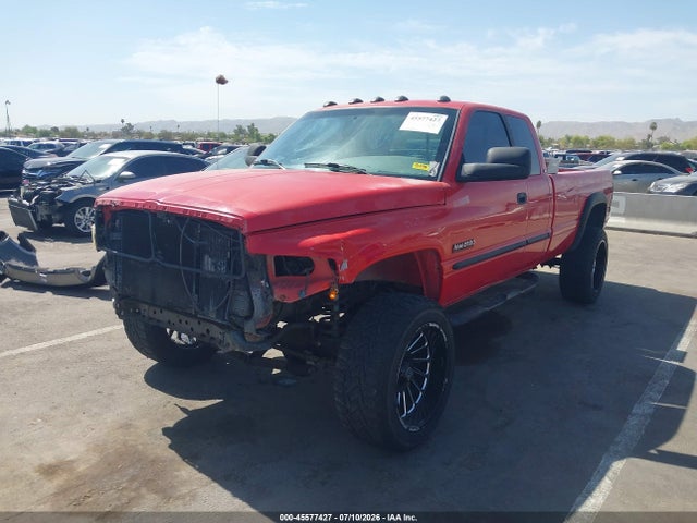 2000 Dodge RAM 2500 ST 照片 2
