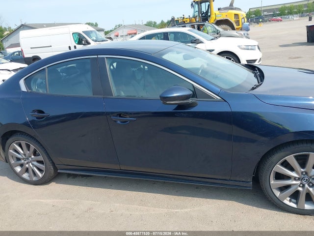 2021 MAZDA MAZDA3 SELECT 13