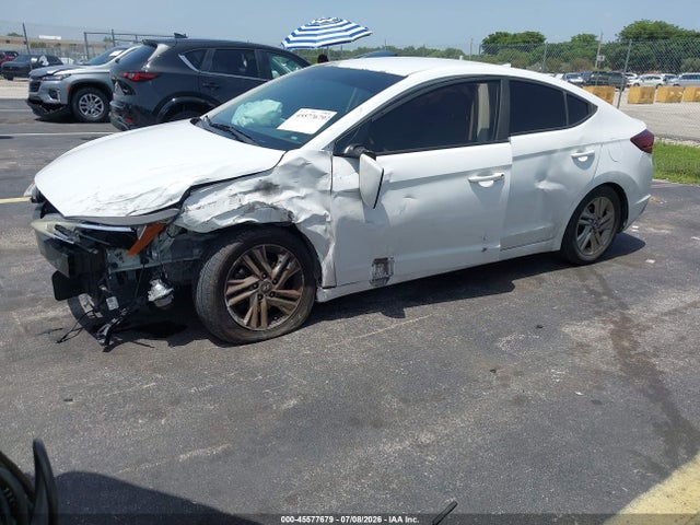 2019 Hyundai ELANTRA SEL 照片 2