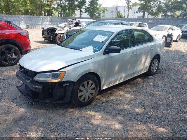 2015 Volkswagen JETTA 2.0L S — миниатюра 2
