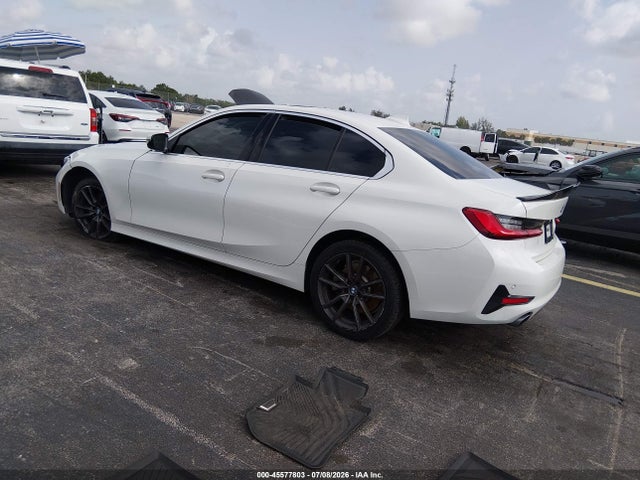 2020 BMW 330I 照片 3