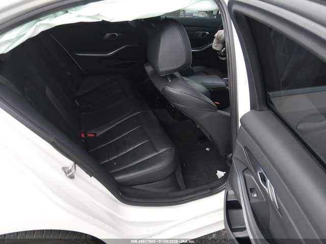 2020 BMW 330I 照片 8