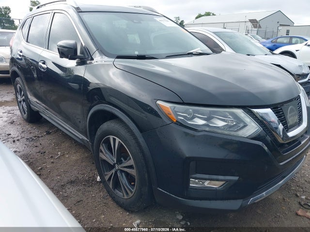 2017 NISSAN ROGUE SL