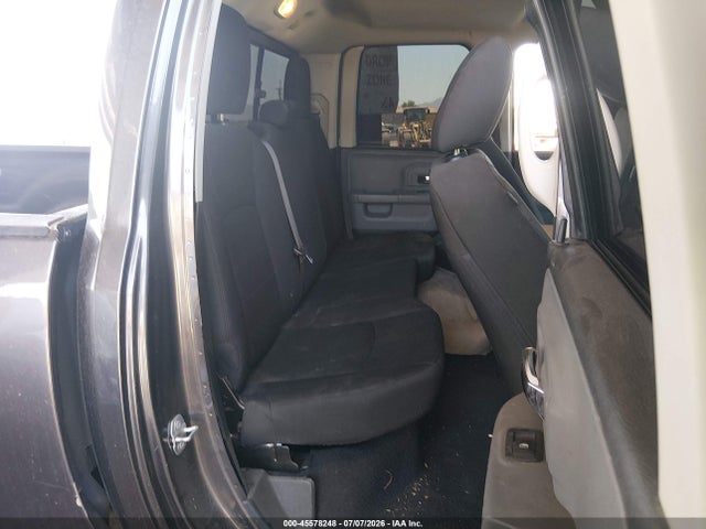 2020 RAM 1500 CLASSIC WARLOCK 4X2 6'4 BOX — фото 8