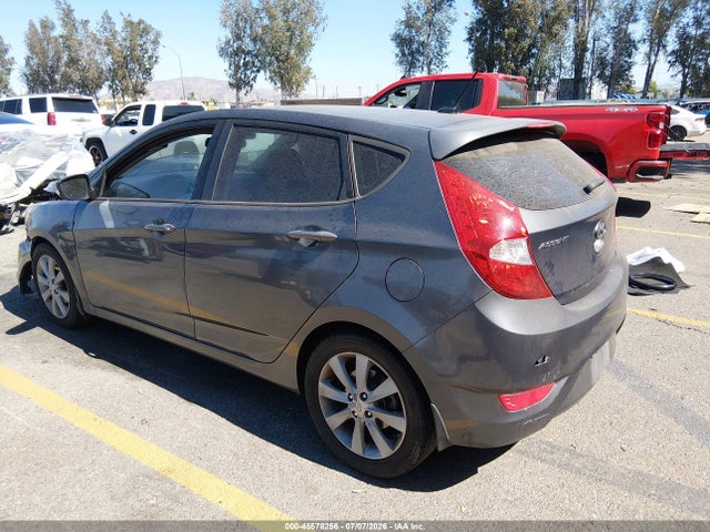 2013 Hyundai ACCENT SE 照片 3