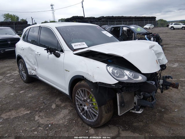 2015 PORSCHE CAYENNE S