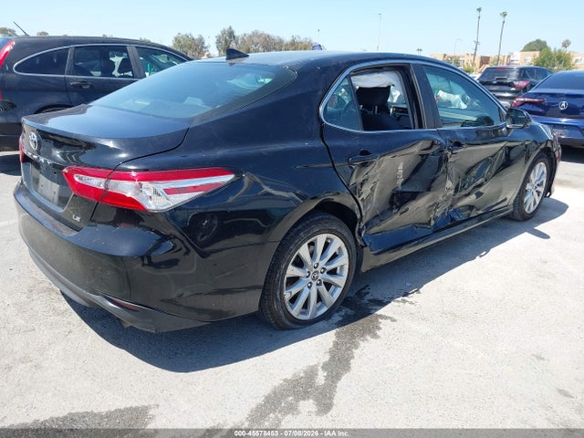 2019 Toyota CAMRY LE photo 4
