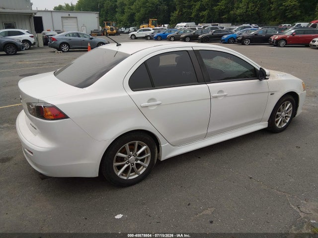 صورة 4 لـ 2016 Mitsubishi LANCER ES