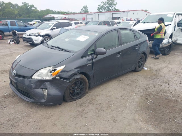 2015 Toyota PRIUS THREE 照片 2