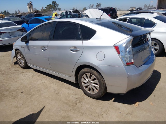 2015 Toyota PRIUS PLUG-IN 照片 3