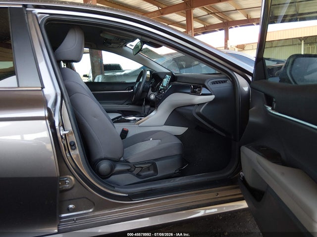 صورة 5 لـ 2022 Toyota CAMRY LE