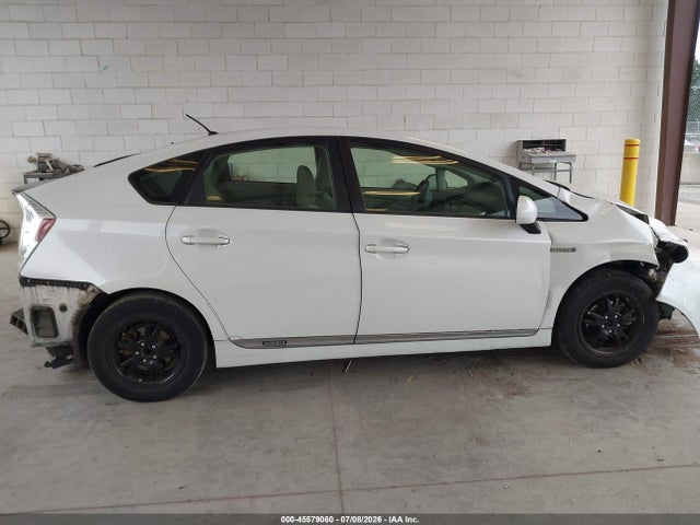 صورة مصغرة 13 لـ 2012 Toyota PRIUS TWO