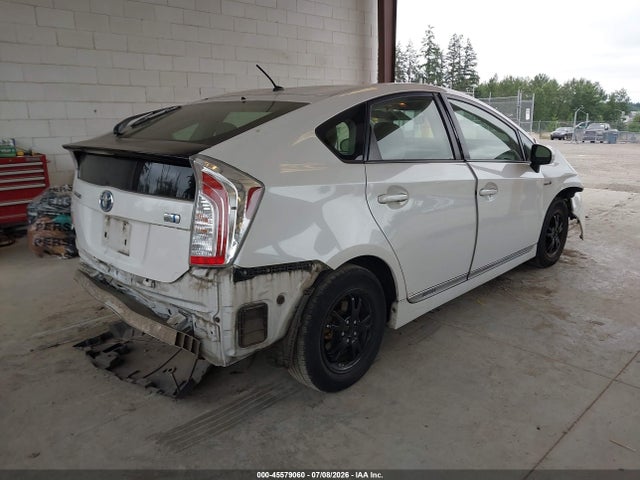 صورة 4 لـ 2012 Toyota PRIUS TWO