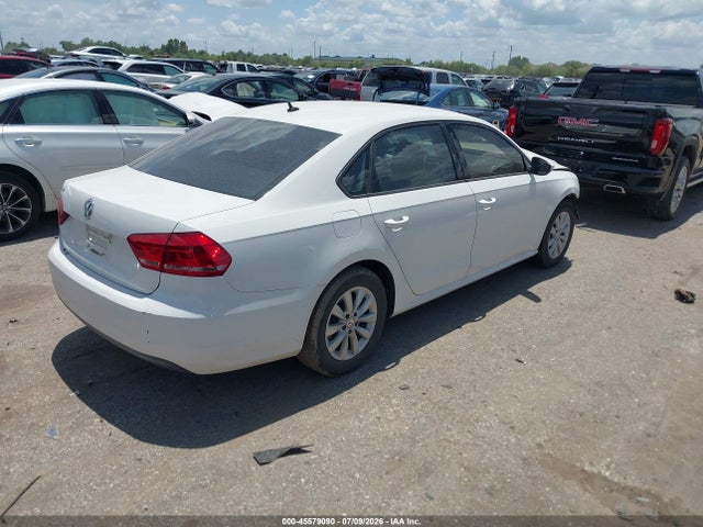 صورة 4 لـ 2012 Volkswagen PASSAT 2.5L S