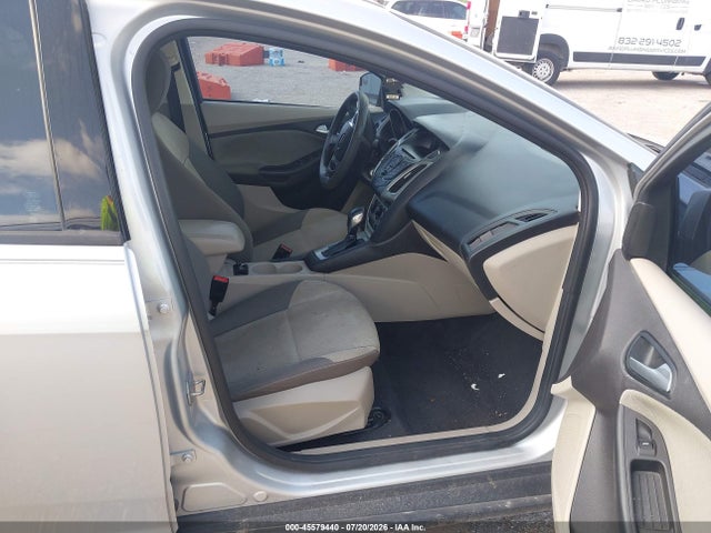صورة 5 لـ 2014 FORD FOCUS SE
