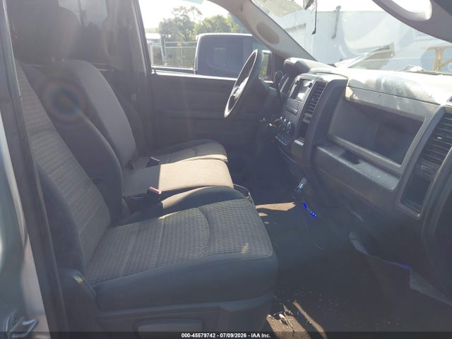 2012 RAM 1500 ST 照片 5