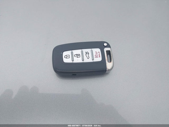 2011 Hyundai SONATA LIMITED — миниатюра 11