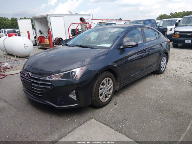 2020 Hyundai ELANTRA SE 照片 2