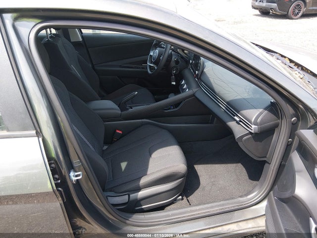 2025 Hyundai ELANTRA SE 照片 5