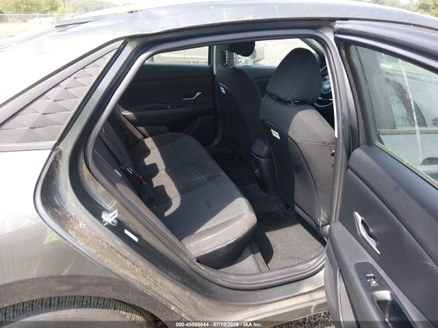2025 Hyundai ELANTRA SE 照片 8
