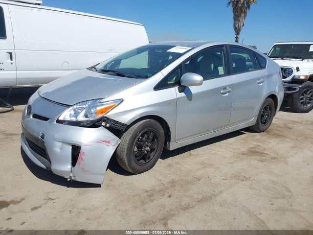 2015 Toyota PRIUS TWO — фото 2