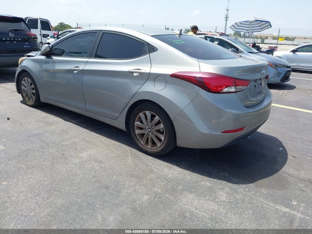 2015 Hyundai ELANTRA SE 照片 3